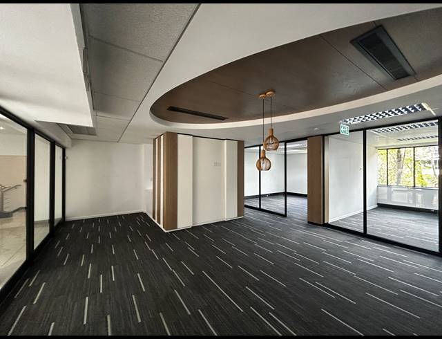 744M² OFFICE TO LET IN BRYANSTON